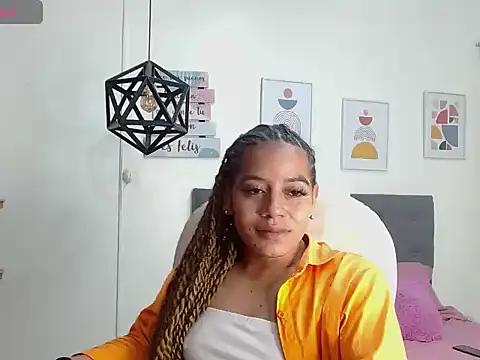 Amber  s online show from September 18, 1:35 pm