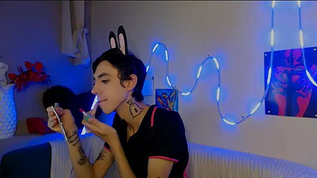 Snapshot of AlexNaughty14 chatting on October 12, 8:02 am AlexNaughty14 online show from October 12, 8:02 am