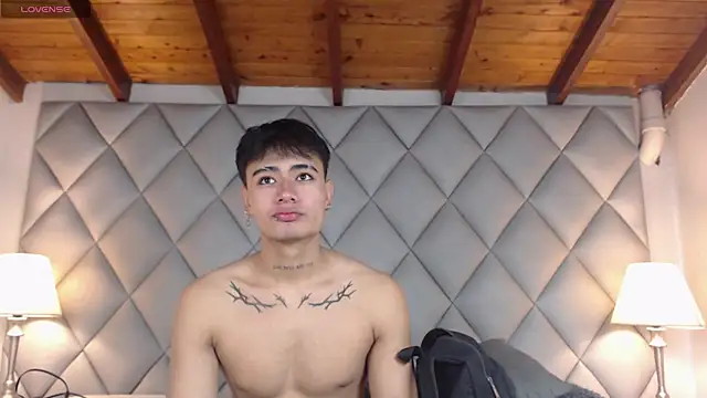 Clement Reyes online show from October 3, 1:08 pm