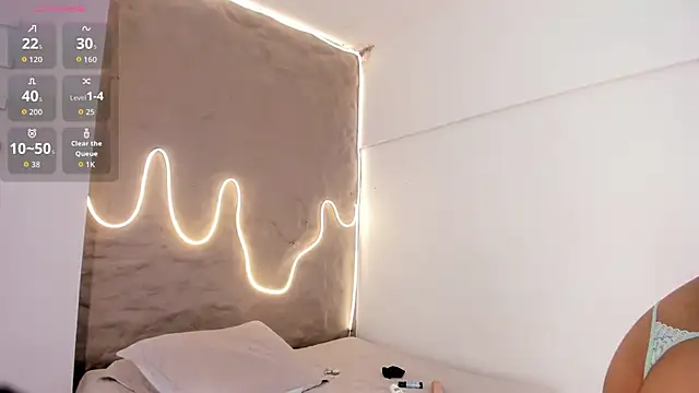 Snapshot of Naomy_gyal chatting on October 20, 7:25 pm Naomy gyal online show from October 20, 7:25 pm