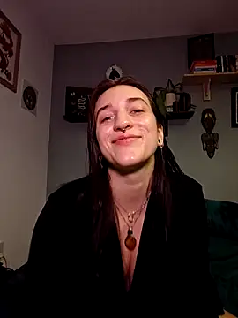 Snapshot of laradoom chatting on September 20, 2:51 pm laradoom online show from September 20, 2:51 pm