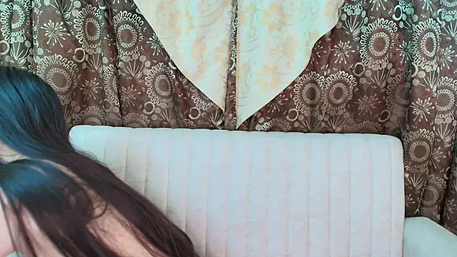 Dulcee 1 online show from October 4, 11:19 am