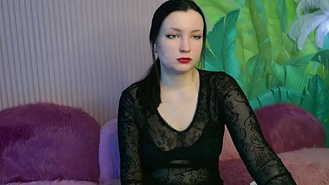 Leonora Lix online show from September 29, 8:35 pm