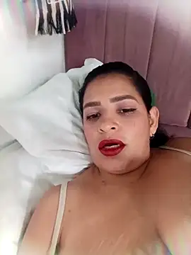 Hugueboobs chantall  online show from February 17, 7:53 pm