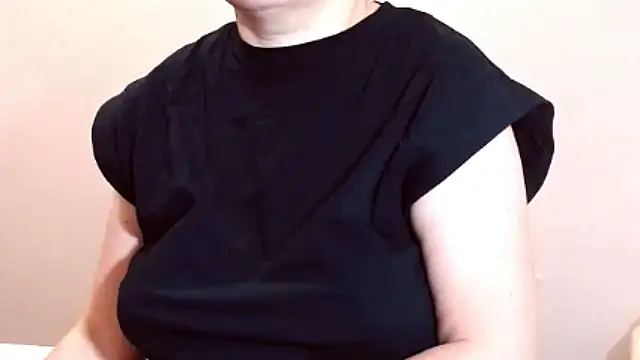 Snapshot of NastyAssxx chatting on April 28, 7:02 am NastyAssxx online show from April 28, 7:02 am