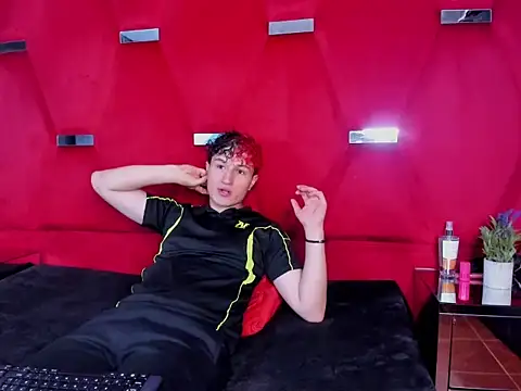 Snapshot of ANLLELOAndANGELA chatting on September 26, 4:33 pm ANLLELOAndANGELA online show from September 26, 4:33 pm