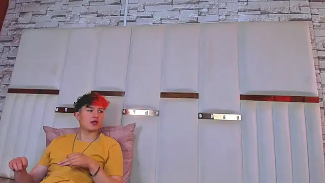 Snapshot of ANLLELOAndANGELA chatting on October 10, 3:55 pm ANLLELOAndANGELA online show from October 10, 3:55 pm