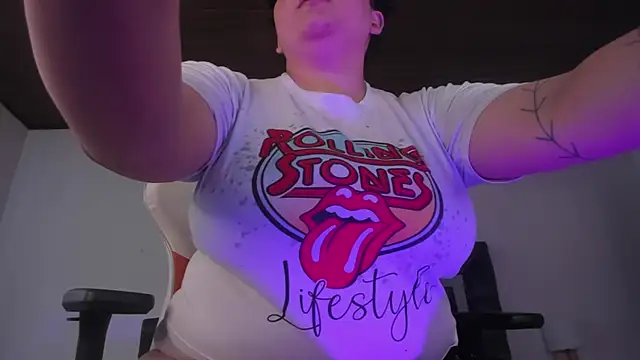 Snapshot of Damian_Rock chatting on September 22, 7:38 pm Damian Rock online show from September 22, 7:38 pm