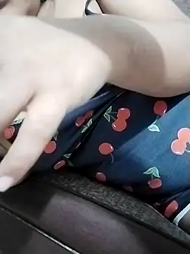 Snapshot of Karin_39 chatting on March 8, 2:26 am Karin 39 online show from March 8, 2:26 am