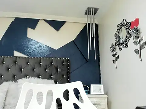 ivet hall online show from October 12, 11:15 pm