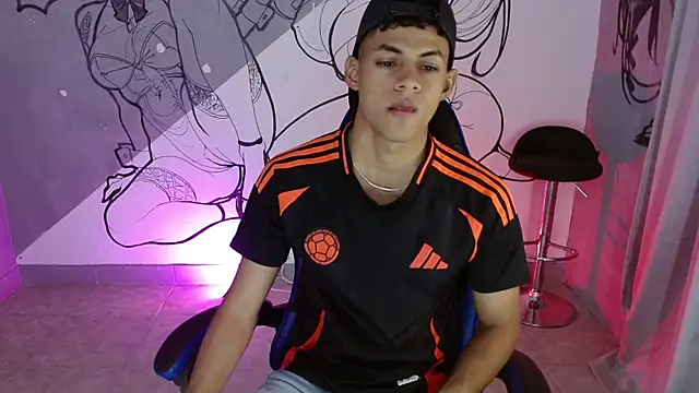 deivid bigcock1 online show from December 18, 12:06 am