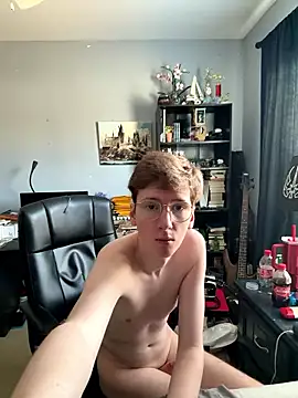 Snapshot of blakesprettygoofy chatting on January 13, 5:29 pm blakesprettygoofy online show from January 13, 5:29 pm