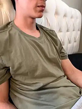 gymratforyouu online show from October 23, 9:24 pm