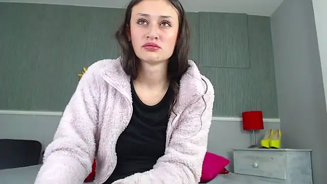 Emily Swiftt online show from December 20, 11:56 pm