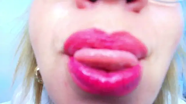 MaylinRosse  online show from September 30, 7:19 pm