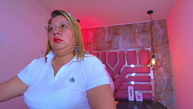 MaylinRosse  online show from November 18, 7:29 pm