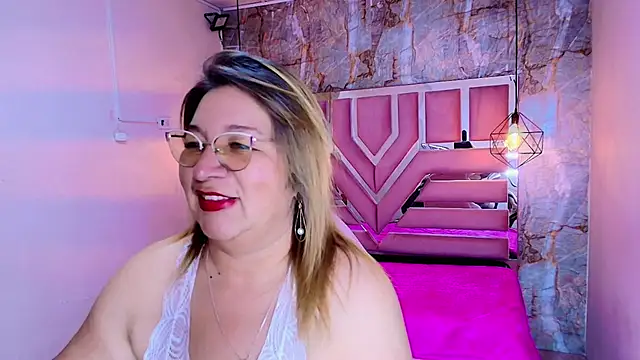 MaylinRosse  online show from February 13, 7:10 pm