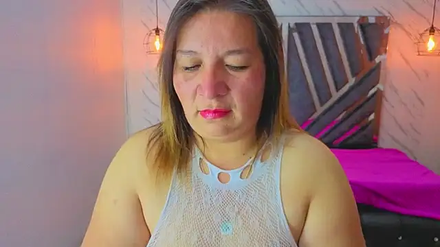 MaylinRosse  online show from July 25, 7:11 pm
