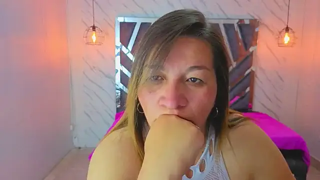 MaylinRosse  online show from July 31, 6:51 pm
