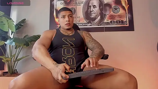 Snapshot of chrizmacgregor chatting on December 1, 7:52 pm chrizmacgregor online show from December 1, 7:52 pm