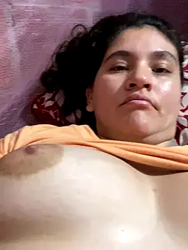 lunasexyhot18 online show from September 26, 4:11 pm