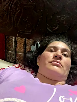 lunasexyhot18 online show from September 29, 10:25 pm