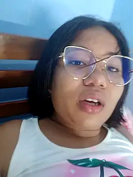 little onixx online show from October 15, 11:54 am