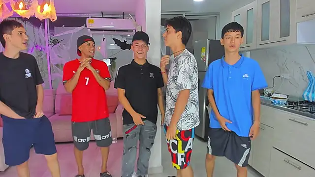 Houseofwarrios online show from October 21, 5:19 am