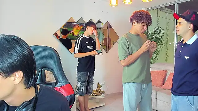 Houseofwarrios online show from March 4, 5:13 am