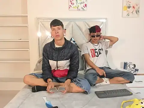 Snapshot of DemianSalvatore chatting on October 7, 5:32 pm DemianSalvatore online show from October 7, 5:32 pm