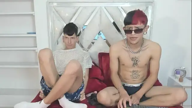 Snapshot of DemianSalvatore chatting on October 14, 10:32 pm DemianSalvatore online show from October 14, 10:32 pm