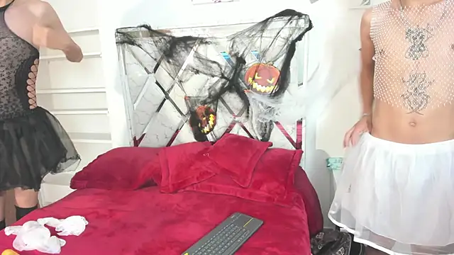 Snapshot of DemianSalvatore chatting on October 31, 7:26 pm DemianSalvatore online show from October 31, 7:26 pm