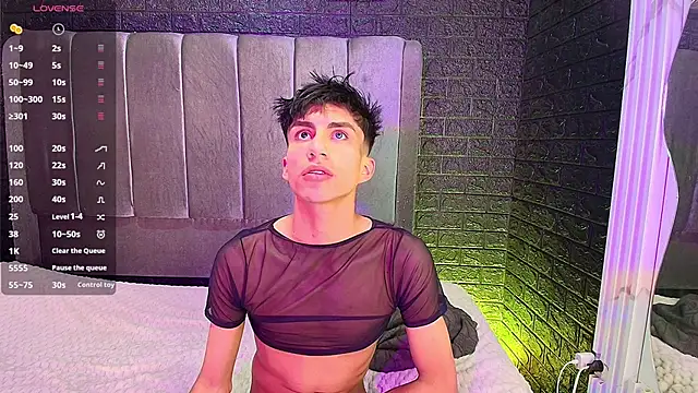 Erick Velveth online show from December 18, 5:13 am