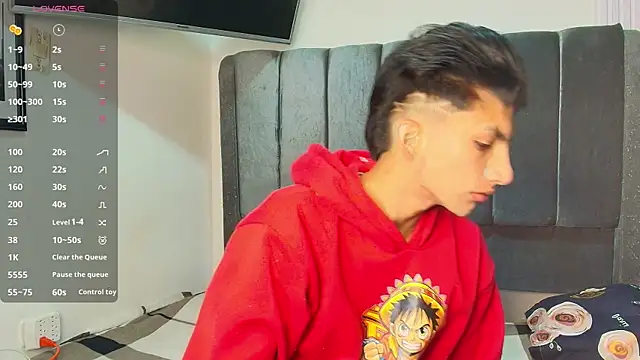 Snapshot of Erick_Velveth chatting on April 5, 7:27 am Erick Velveth online show from April 5, 7:27 am