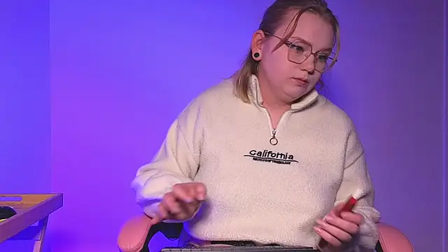 lame cat online show from October 2, 12:28 am