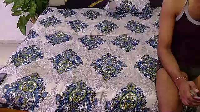 Lovelyy-couple online show from February 6, 5:01 am