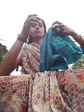 Snapshot of Hot_reshmaji chatting on October 29, 6:15 am Hot reshmaji online show from October 29, 6:15 am