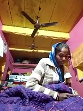 Snapshot of Hot_reshmaji chatting on December 14, 11:09 pm Hot reshmaji online show from December 14, 11:09 pm