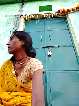 Snapshot of Hot_reshmaji chatting on December 15, 11:14 am Hot reshmaji online show from December 15, 11:14 am