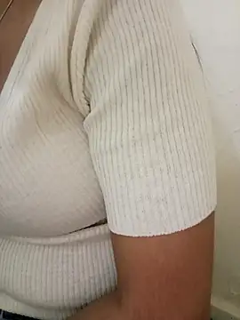 Snapshot of Disha-_00 chatting on November 10, 5:06 am Disha- 00 online show from November 10, 5:06 am