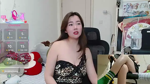sallycui online show from March 3, 12:44 pm