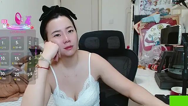 sallycui online show from March 12, 12:44 pm