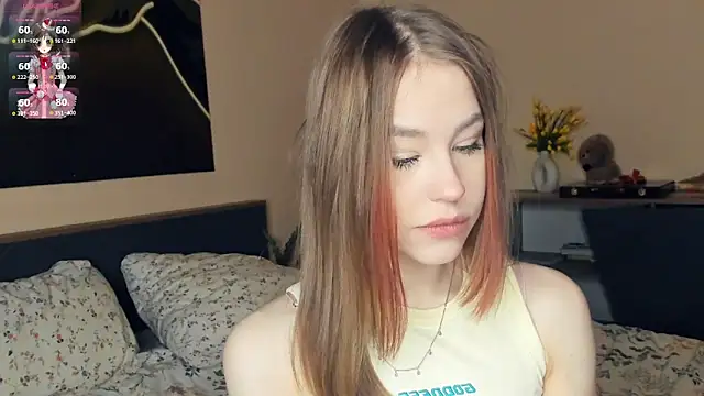 Snapshot of MaliaBourraine chatting on April 2, 7:17 am MaliaBourraine online show from April 2, 7:17 am