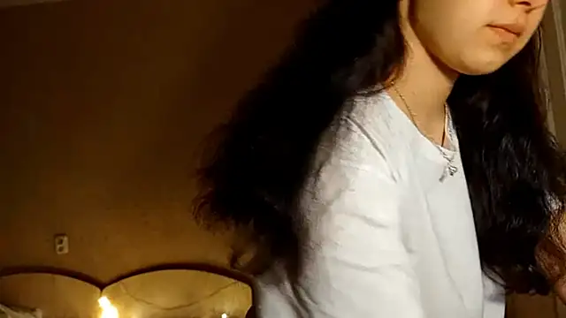 MandaDestiche online show from October 1, 5:08 pm