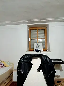 Snapshot of Casianantoonnio chatting on November 21, 1:43 pm Casianantoonnio online show from November 21, 1:43 pm