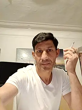 Snapshot of Casianantoonnio chatting on December 2, 10:38 pm Casianantoonnio online show from December 2, 10:38 pm