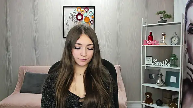 EllaClarke online show from February 15, 12:03 pm