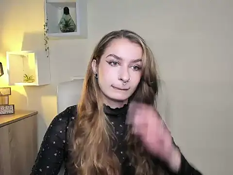 NinaBlond1 online show from November 19, 6:35 am