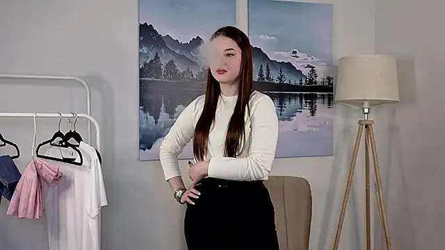 RhodaHillyard online show from September 23, 9:34 am