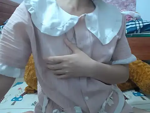 Snapshot of Hannie_26 chatting on October 19, 12:50 pm Hannie 26 online show from October 19, 12:50 pm